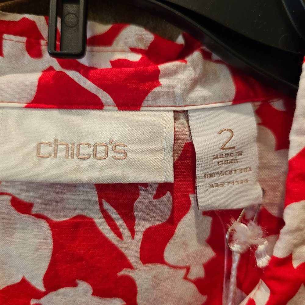 New NWT Chico's Red and White Leaf Blouse - Size 2 (L) - Picture 3 of 5